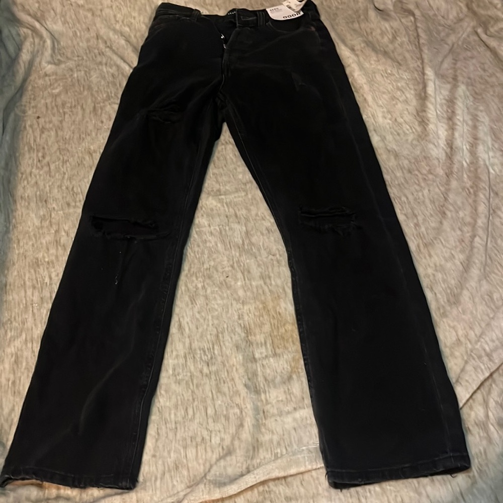 aero 90’s baggy jeans